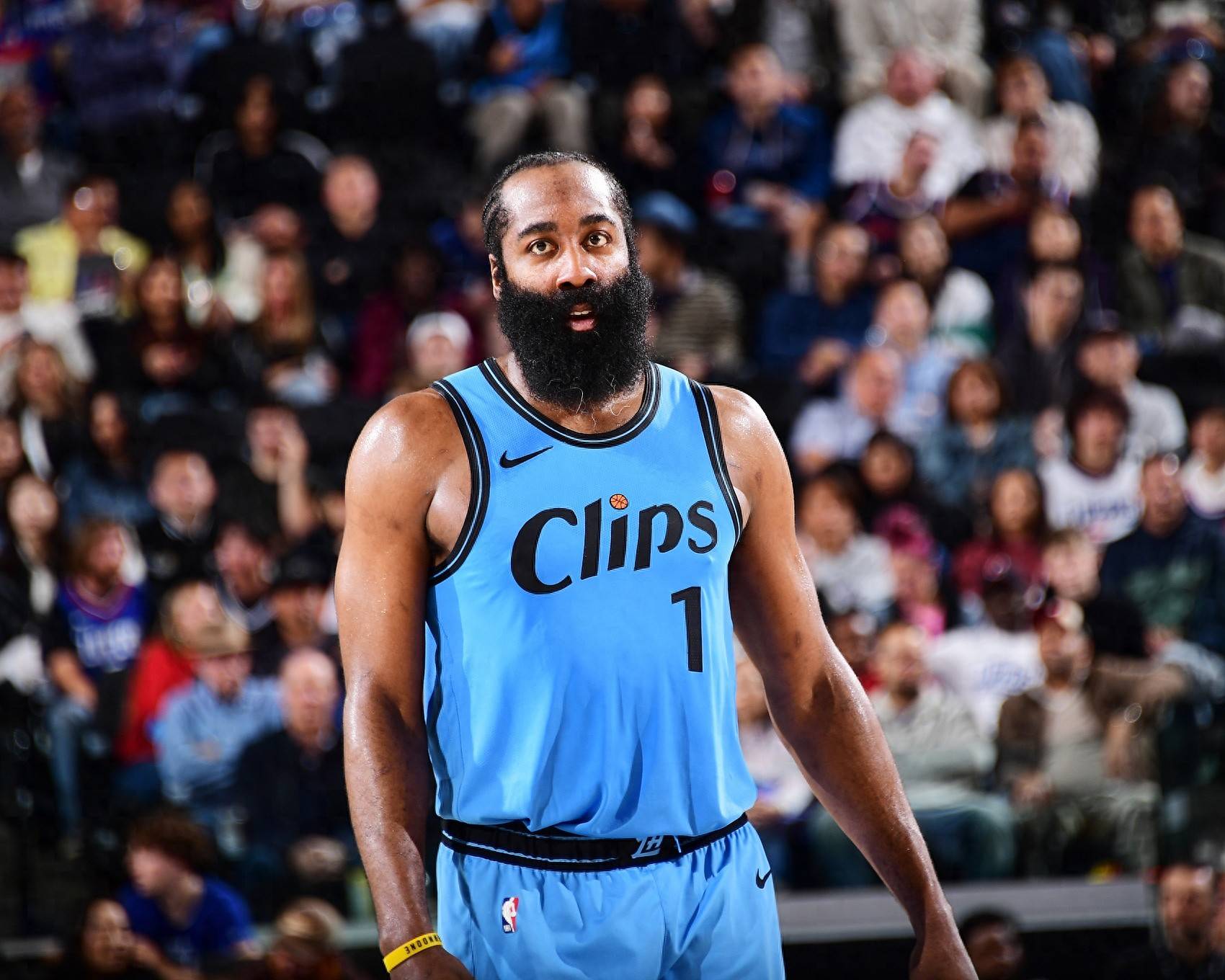 四川队绝杀吉林队，哈登刷新纪录