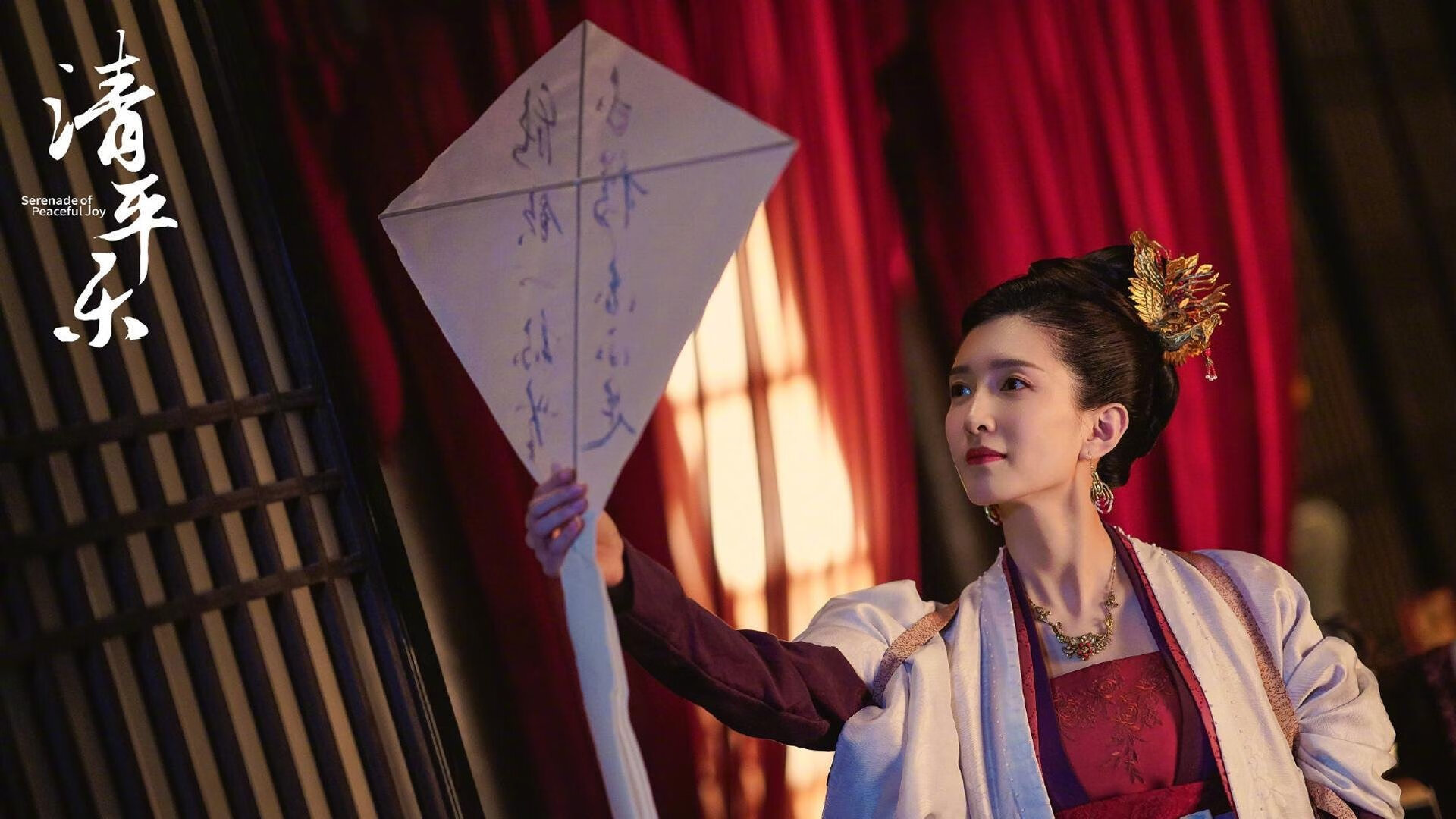 诺里斯演绎独角戏，雷诺上演影子超车逆转阿斯顿马丁