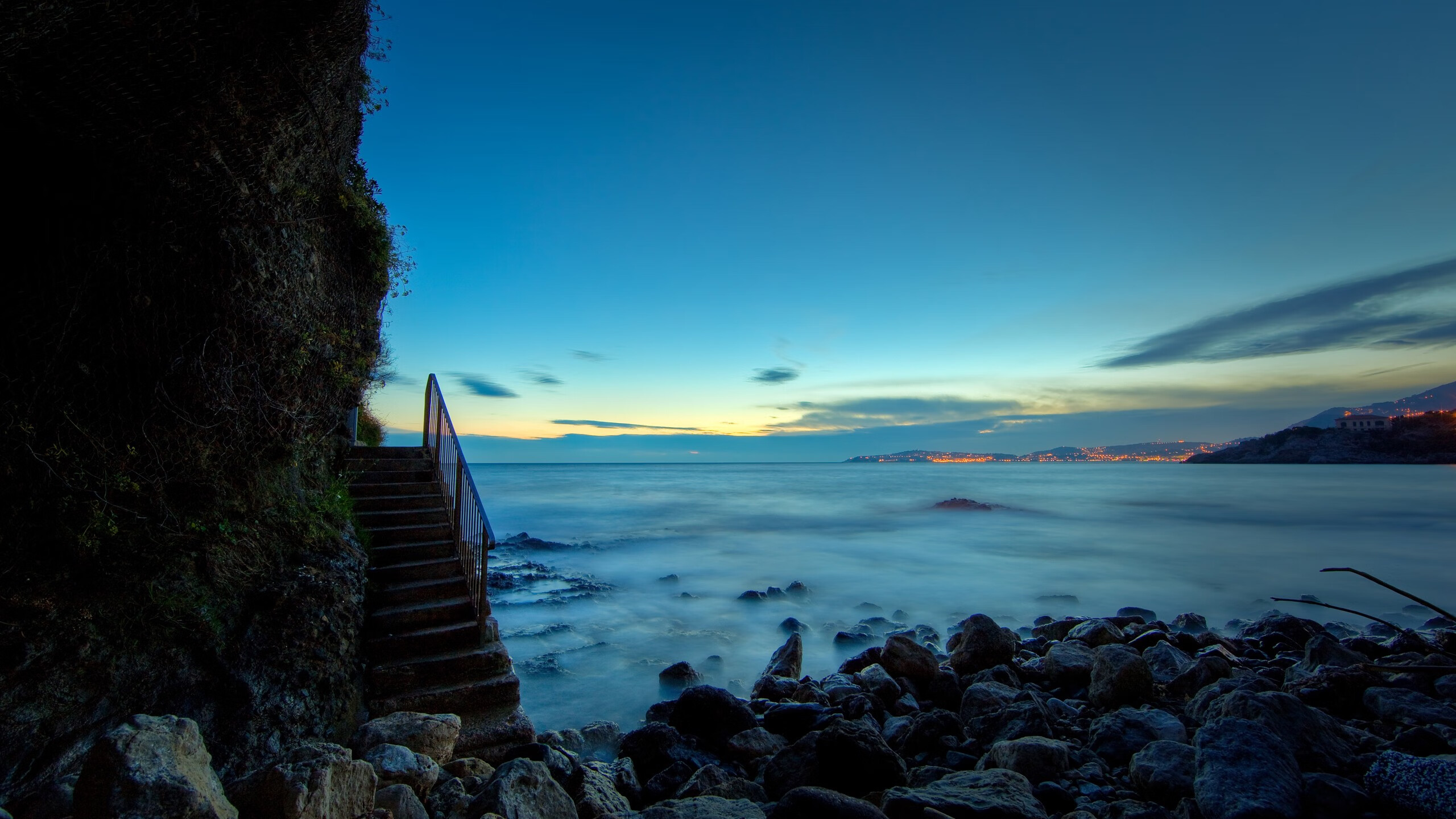 爱游戏APP-里约热浪与米兰寒夜，当桑巴席卷梅阿查，东方旭日升起