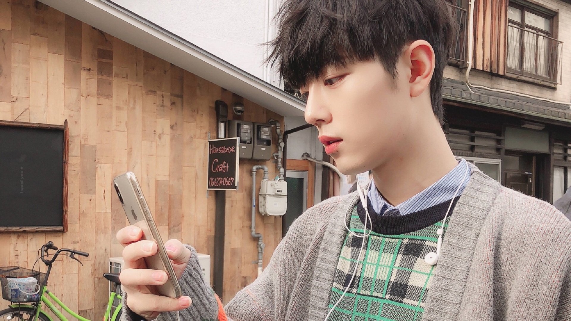 爱游戏娱乐-同一片夜空下，伊朗的血性与卡拉斯的里程碑