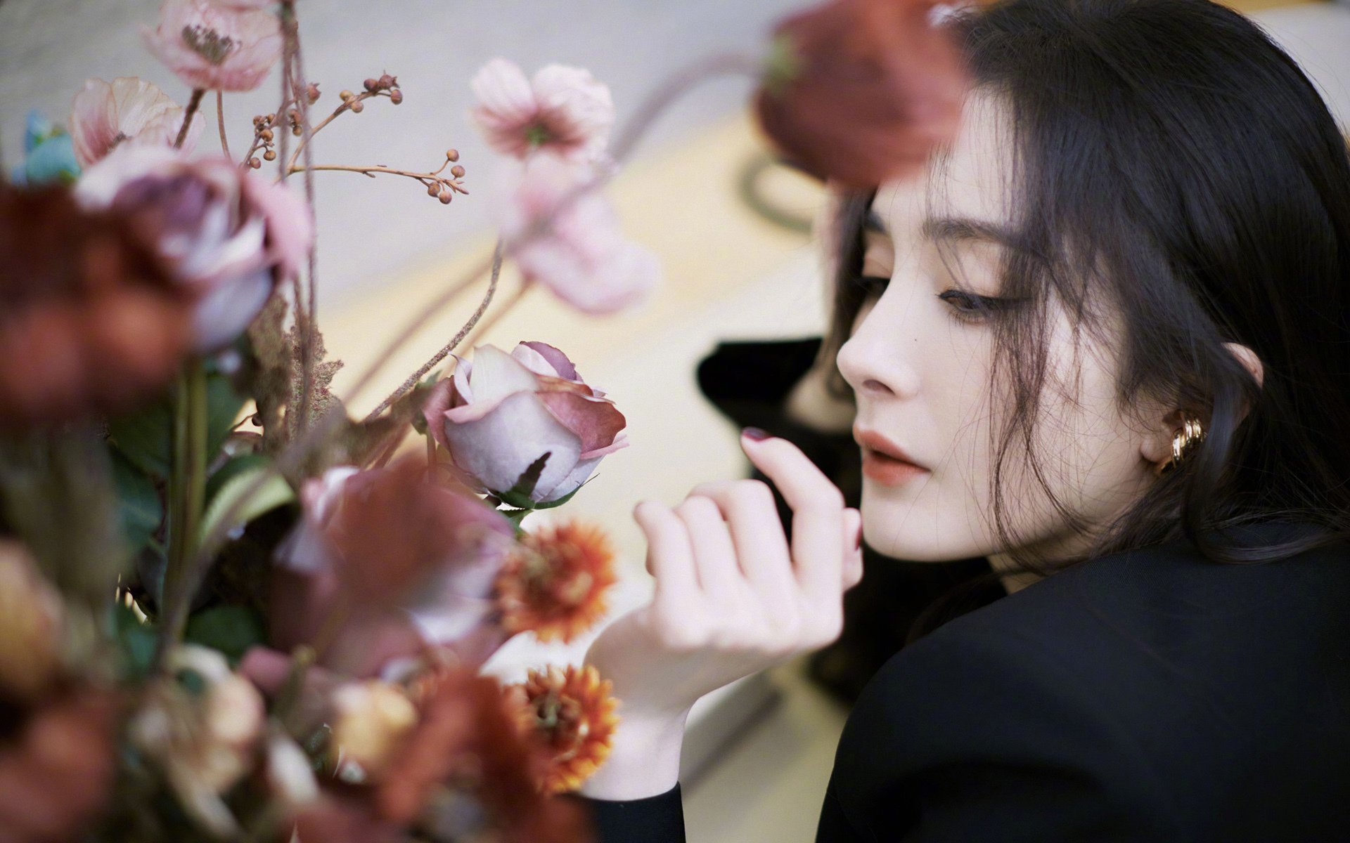 同是霍勒迪，各显神通，跨越赛场的硬仗哲学